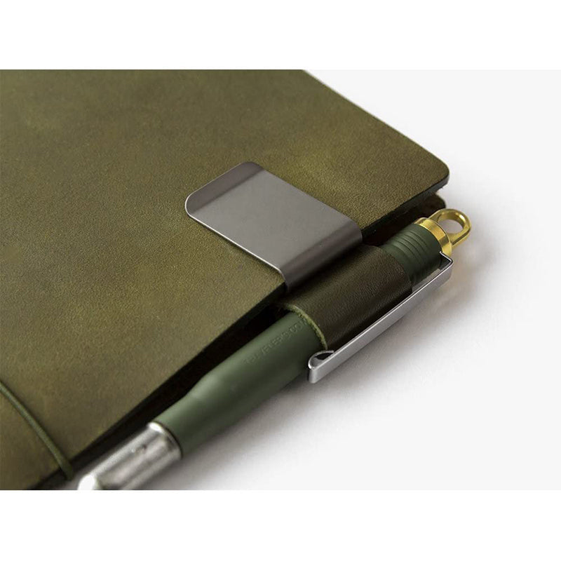 TRAVELERS Notebook Penholder 016 M-Olive Edition