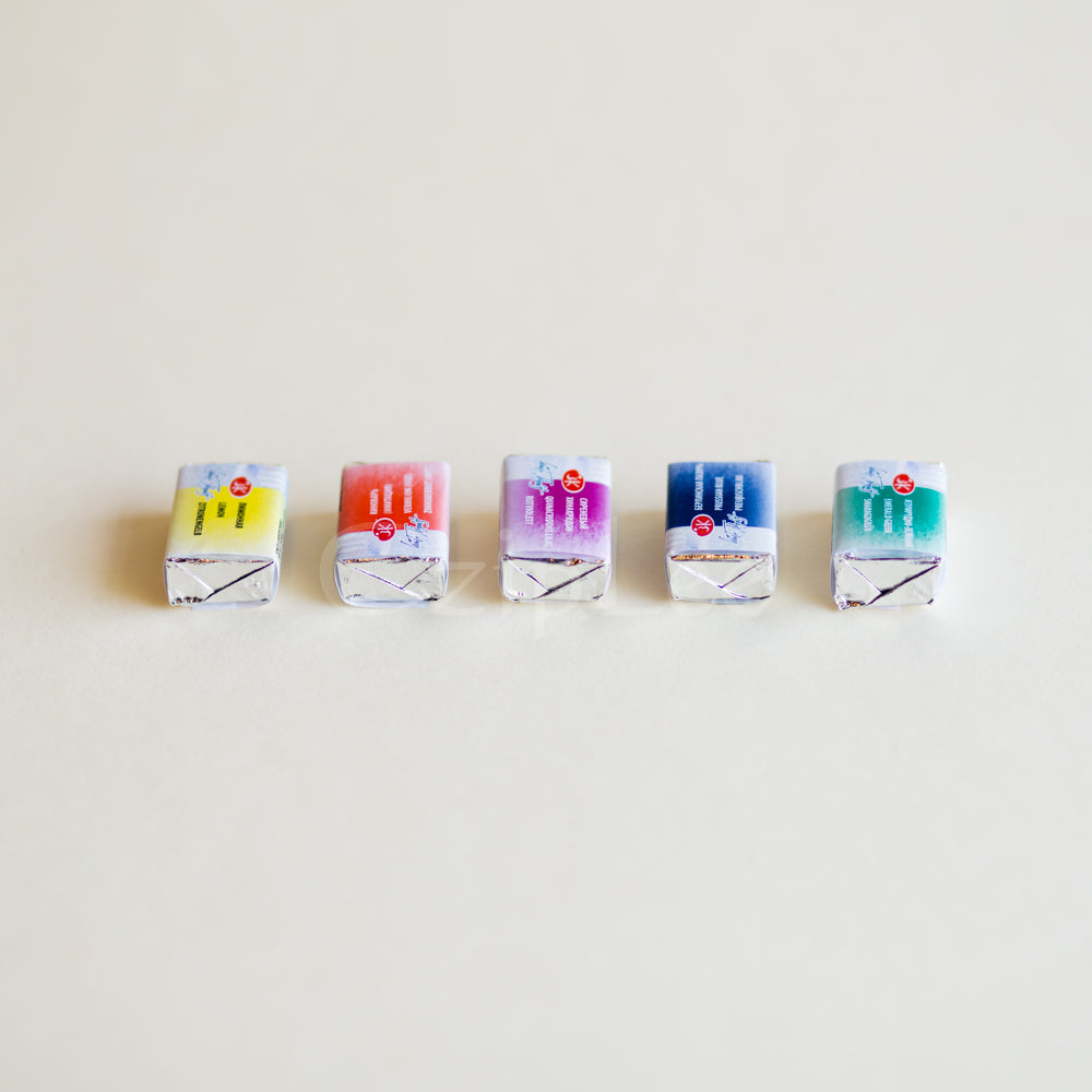 WHITE NIGHTS 2.5ml Pan 318A Scarlet