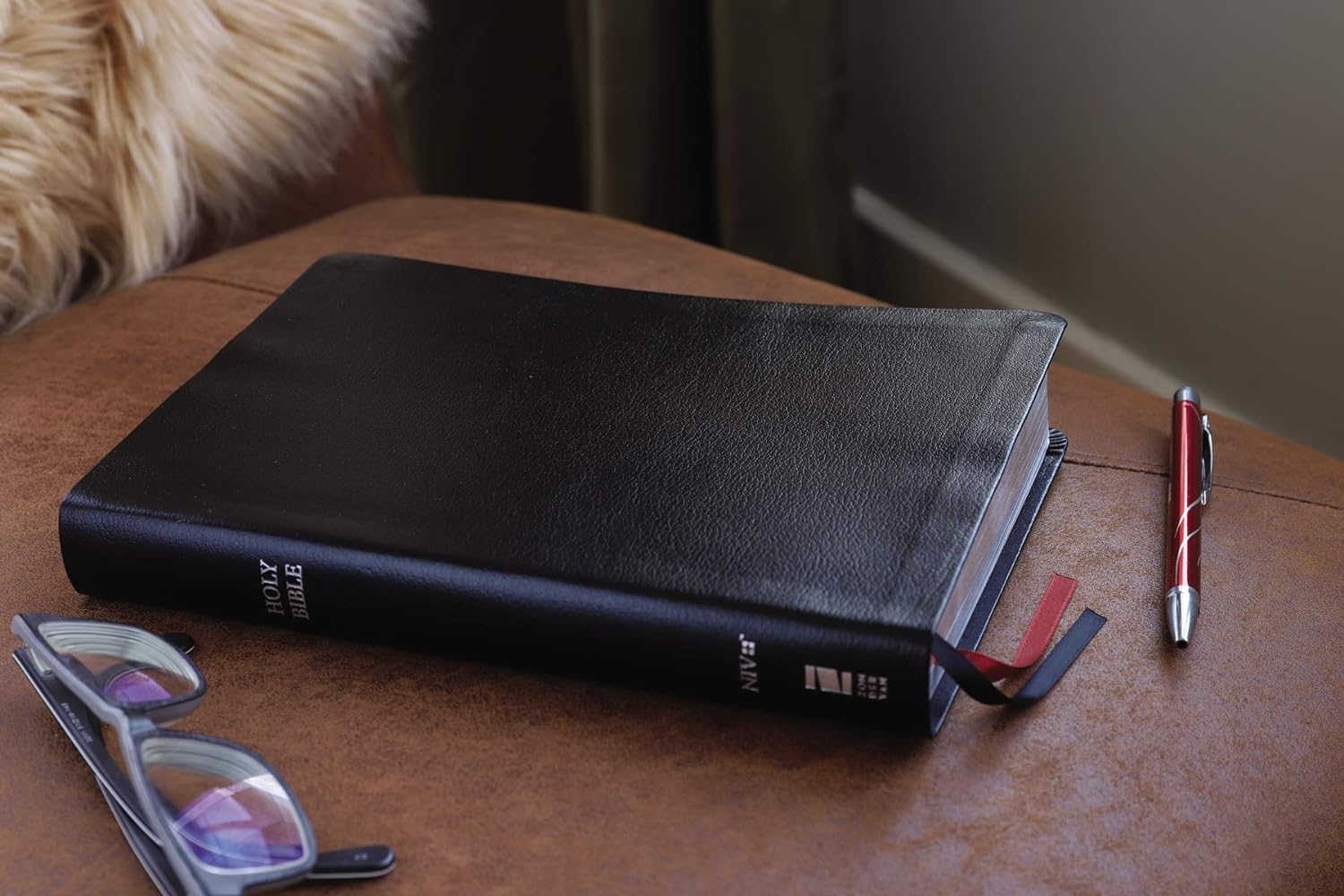 NIV - Thinline Bible, Giant Print, Bonded Leather, Black