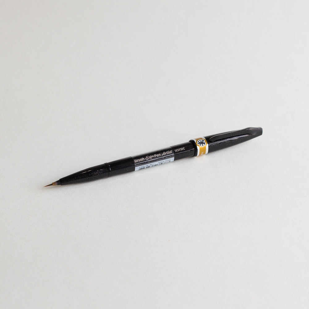 PENTEL Brush Sign Pen Artist UF-Yellow Ochre