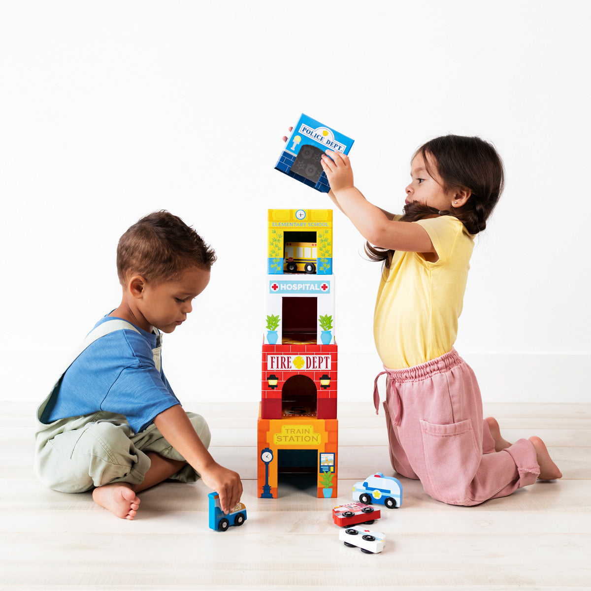 OOLY Stackables Nested Cardboard Toy-Busy City 1233855