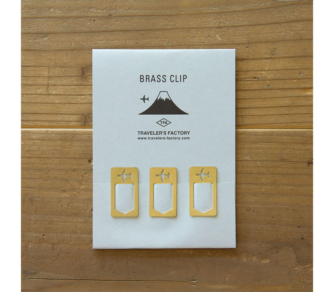 TRAVELERS FACTORY Brass Clip Airplane