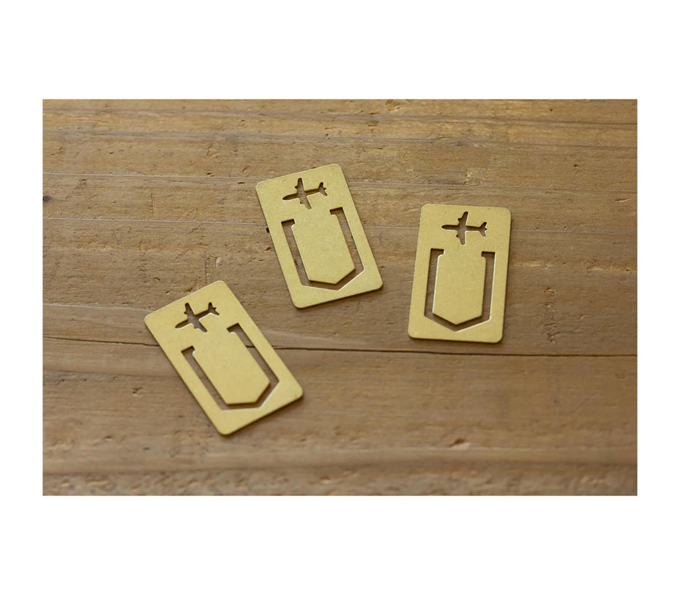 TRAVELERS FACTORY Brass Clip Airplane