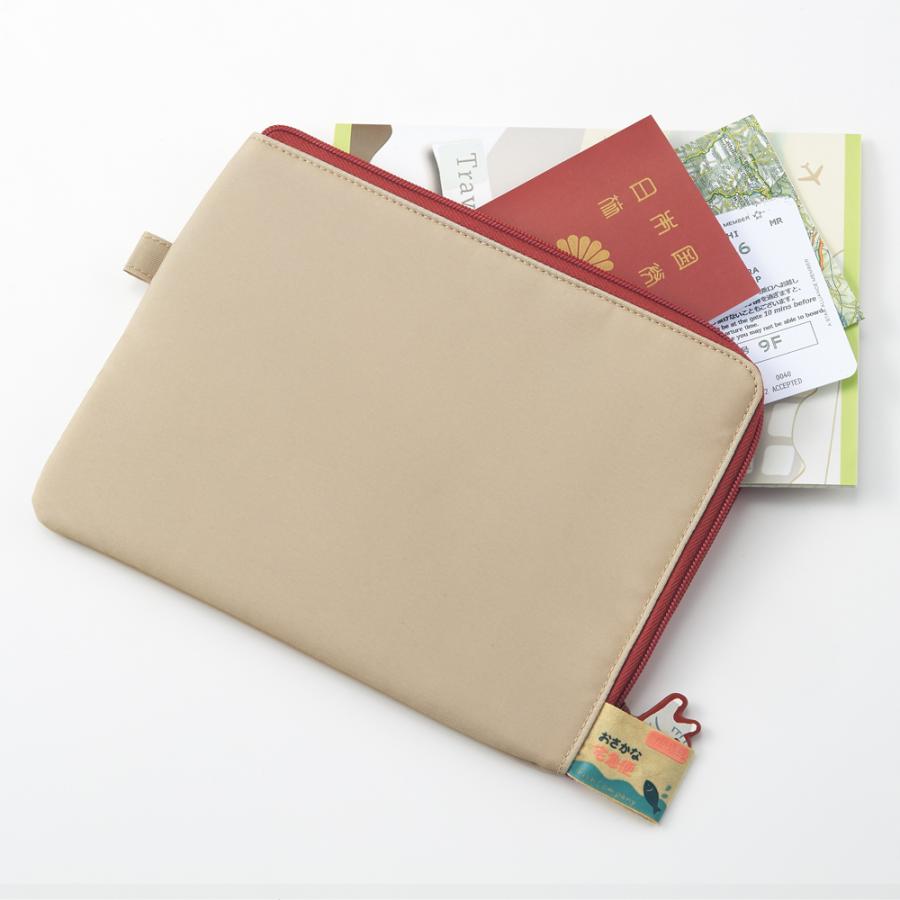 LIHIT LAB Cat's Daily Routine Flat Pouch Black