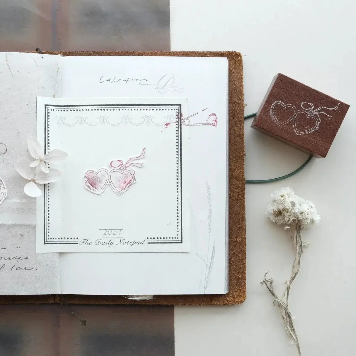 JIEYANOW ATELIER Rubber Stamp A Love Story Heart Locket