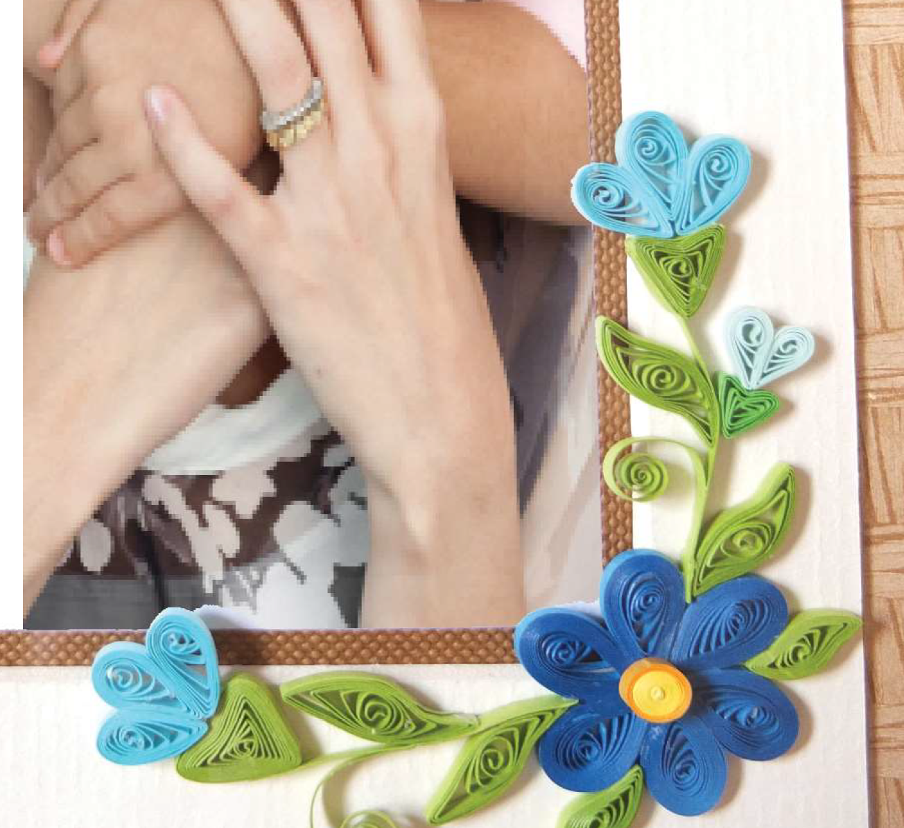 QUILLJOY Mother's Day Display Floral Frame-6R Dashing Blue