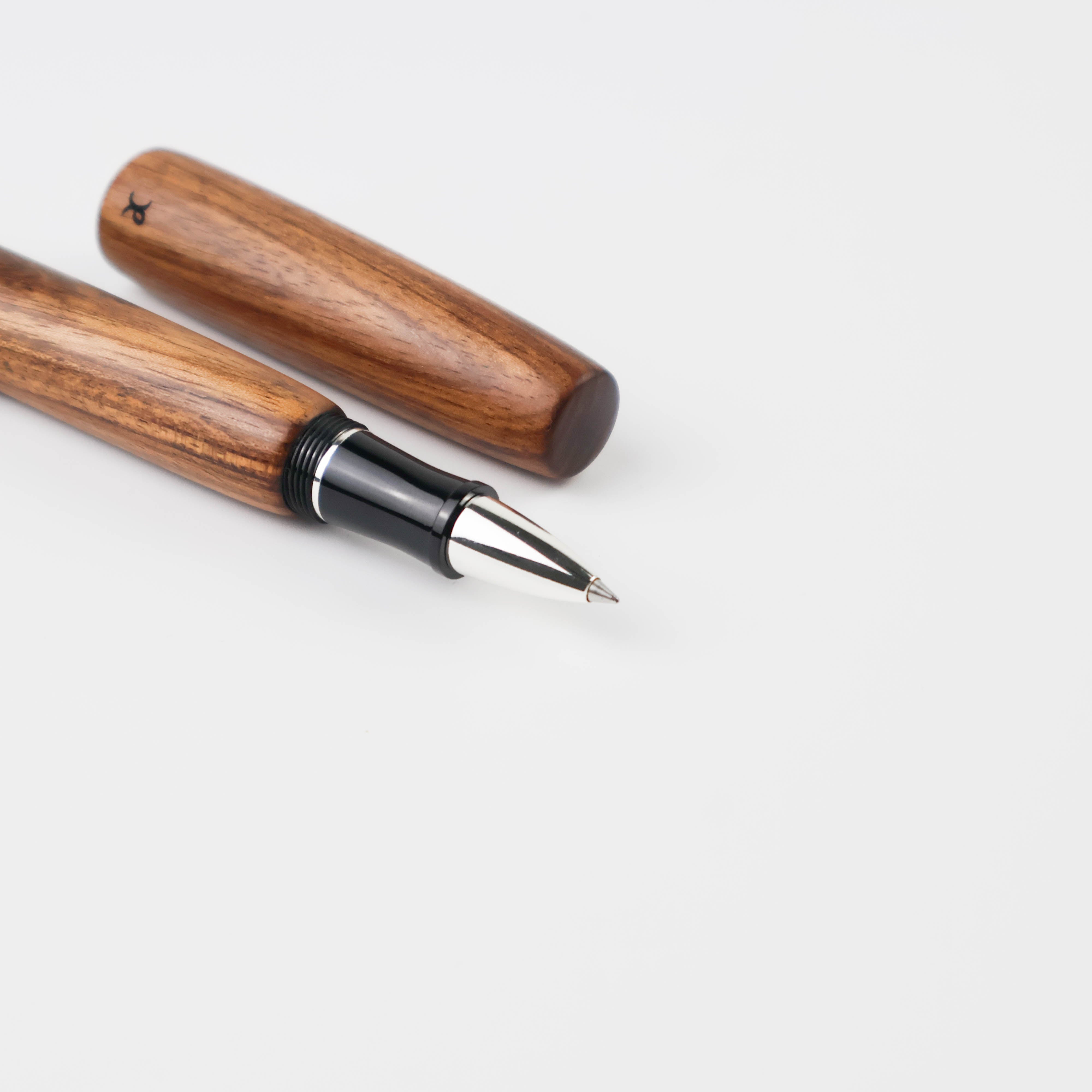 XZOTIC PENS Rollerball IC480 Burgeon