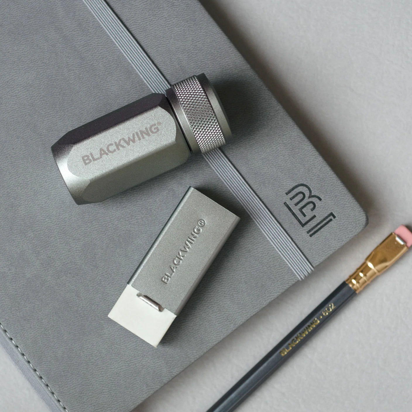 BLACKWING Soft Handheld Eraser + Holder Grey