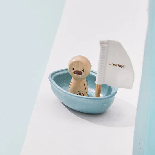PLAN TOYS Sailing Boat Walrus (Modern Rustic)