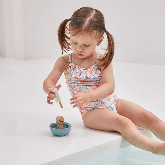 PLAN TOYS Sailing Boat Walrus (Modern Rustic)