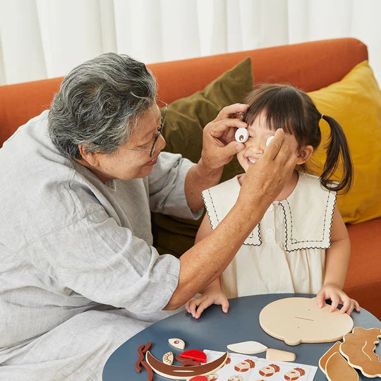 PLAN TOYS Build A Face