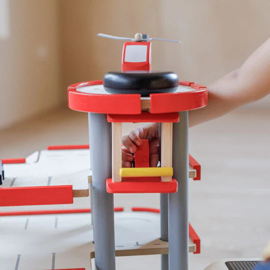 PLAN TOYS Parking Garage