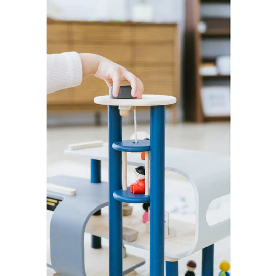 PLAN TOYS Central Station