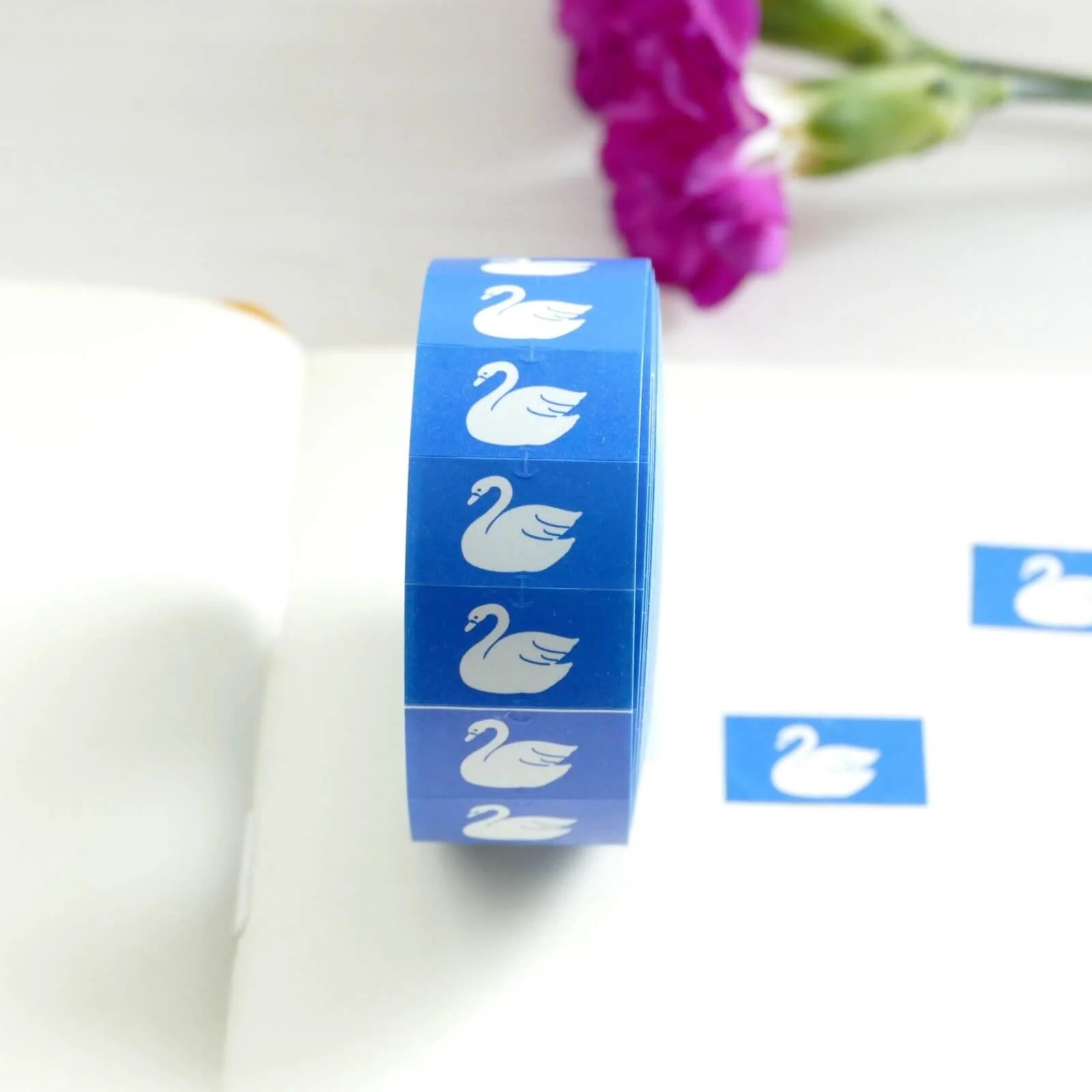 PANDA FACTORY Price Tag Labels Blue Swan Full Roll (1000± pieces)