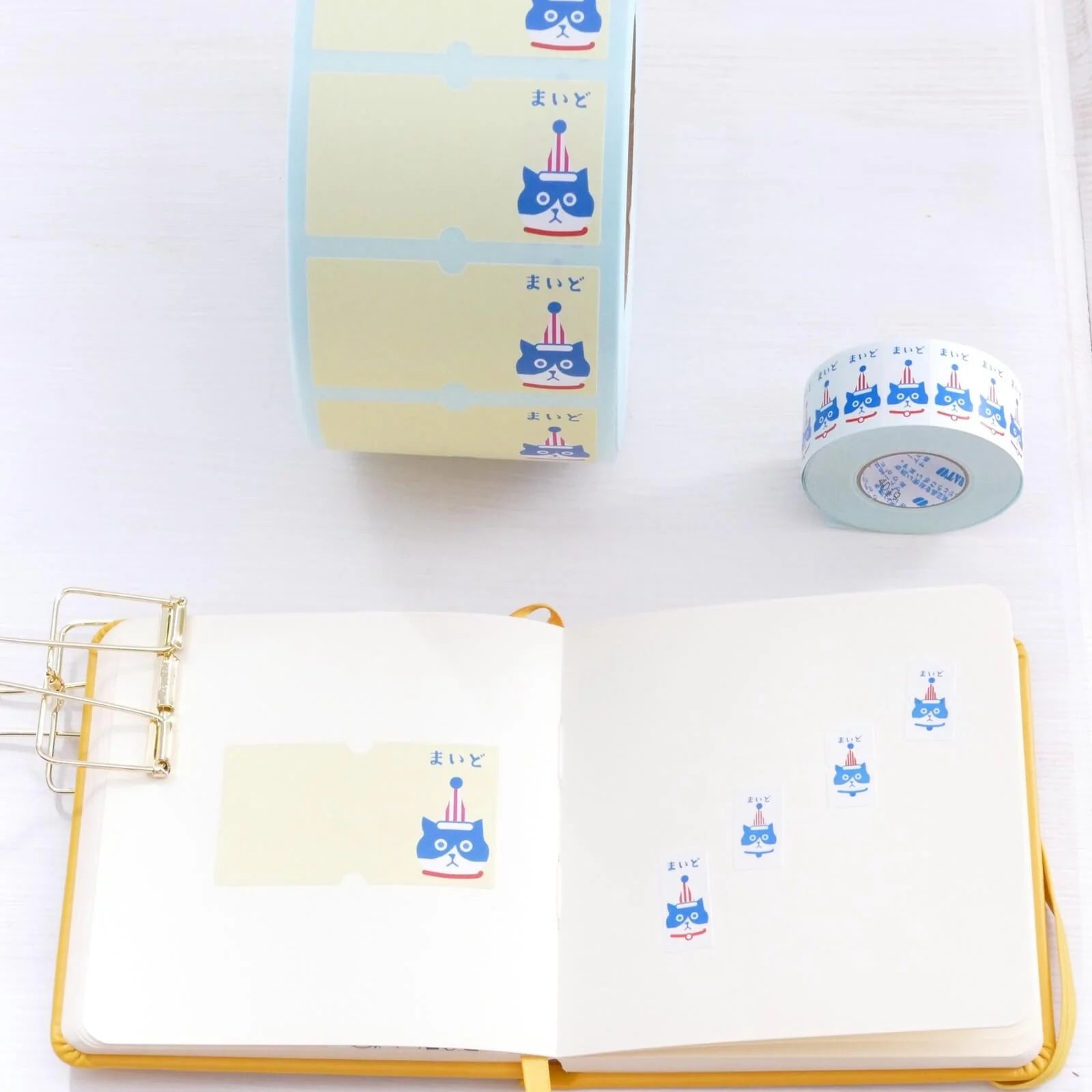 PANDA FACTORY Price Tag Labels “Maido!” Cat (Hi There! Cat) Full Roll (1000± pieces)