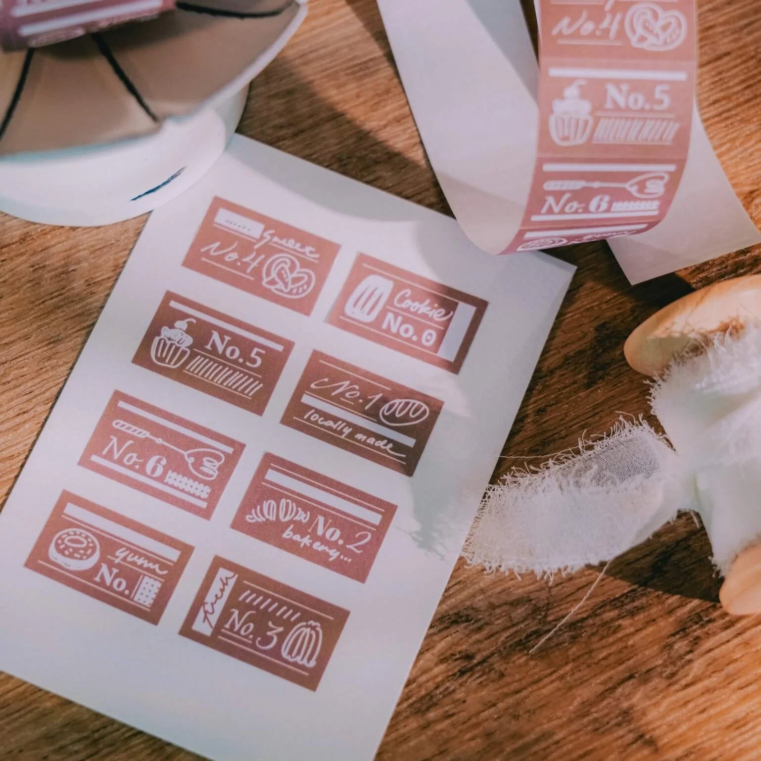 MEOW ILLUSTRATION Price Tag Label Sticker Roll Yum Yum Sample Pack (50± pieces)