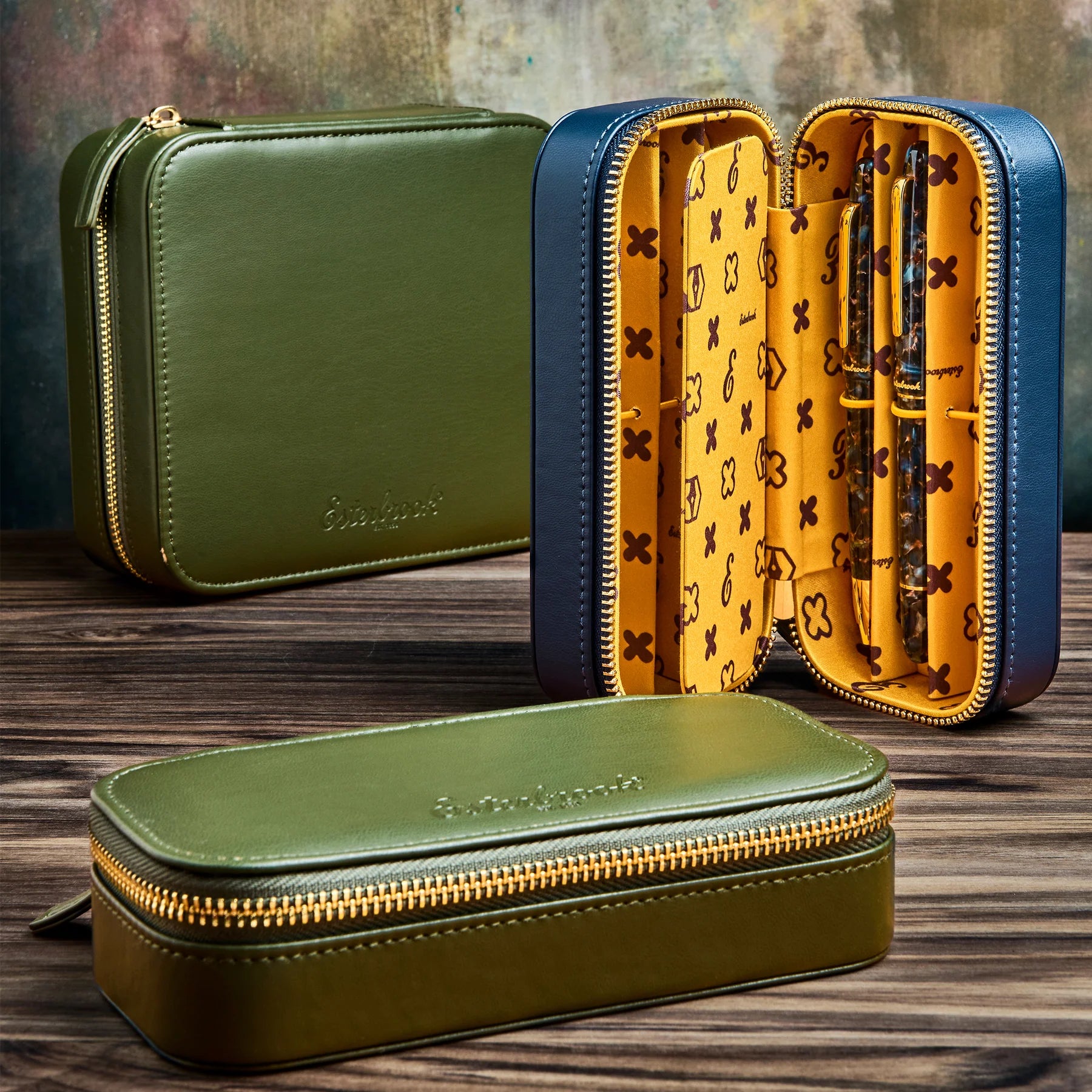 ESTERBROOK Triple Pen Nook Moss Green