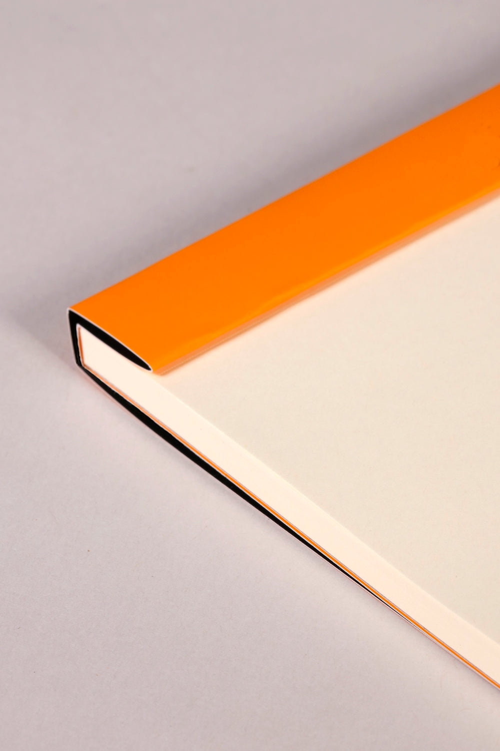 RHODIA Basics Le R No.18 A4 210x297mm Plain Black Default Title