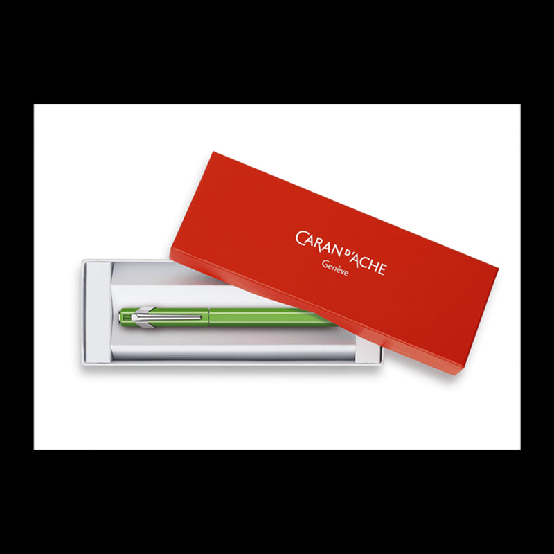 CARAN d'ACHE 849 Fountain Pen-Extra Fine Fluo Yellow-Green