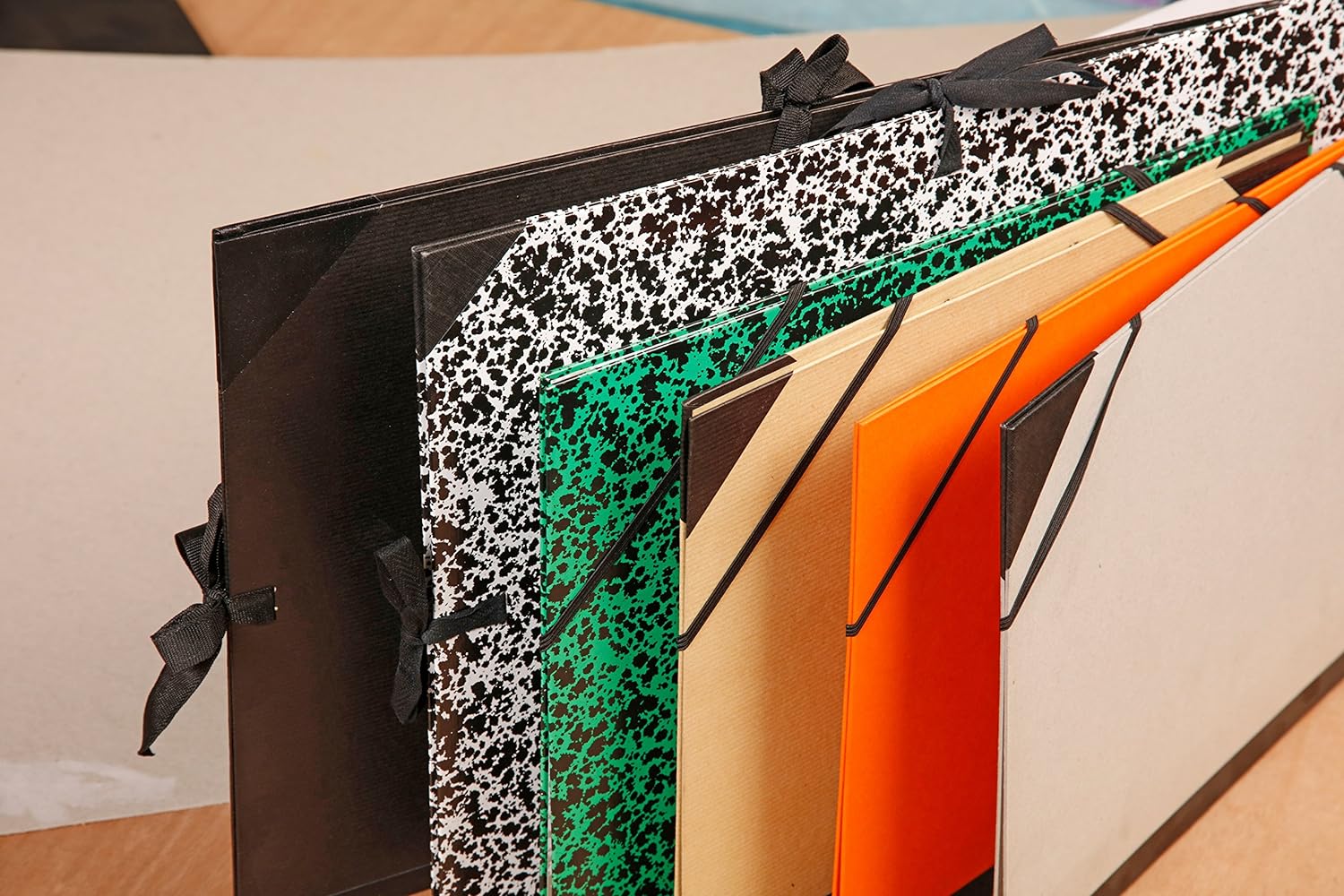 CLAIREFONTAINE Kraft Art Folders With Elastics+3Flaps+Pockets A3+ 32x45cm Black