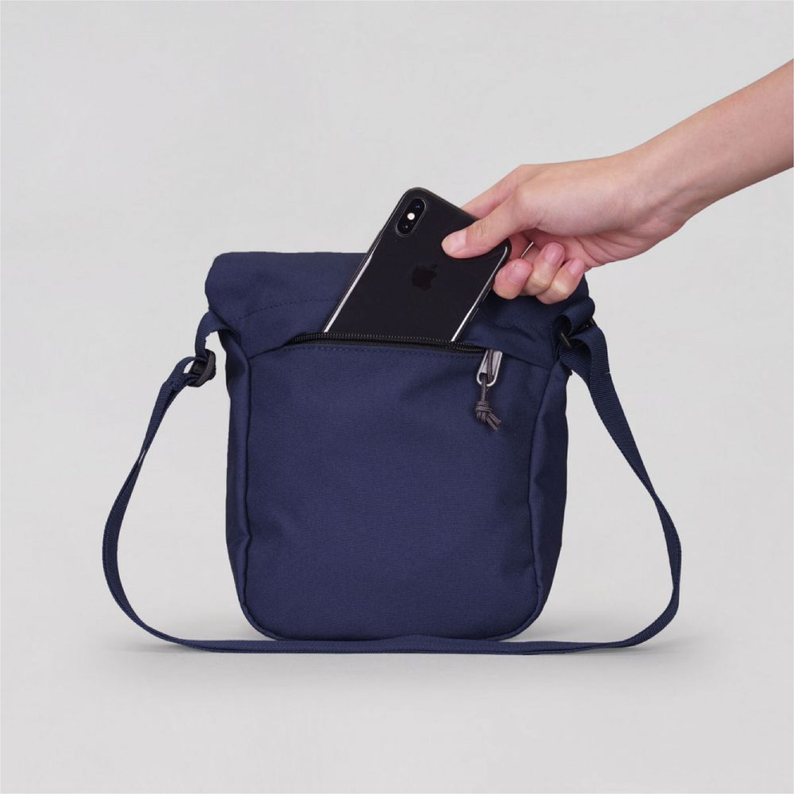 HELLOLULU Desi Sling Bag-Dark Blue Default Title