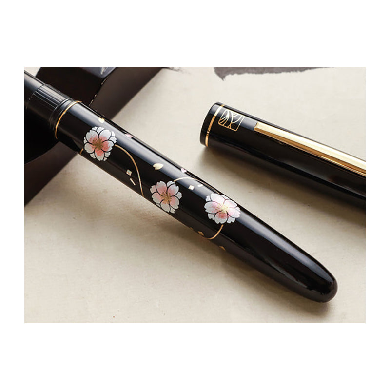 WANCHER x Kuretake Maki-e Botanzakura Fountain Pen-Medium