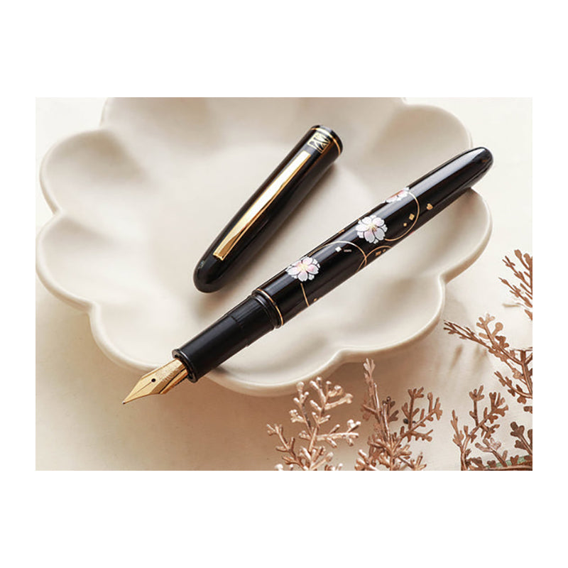 WANCHER x Kuretake Maki-e Botanzakura Fountain Pen-Medium