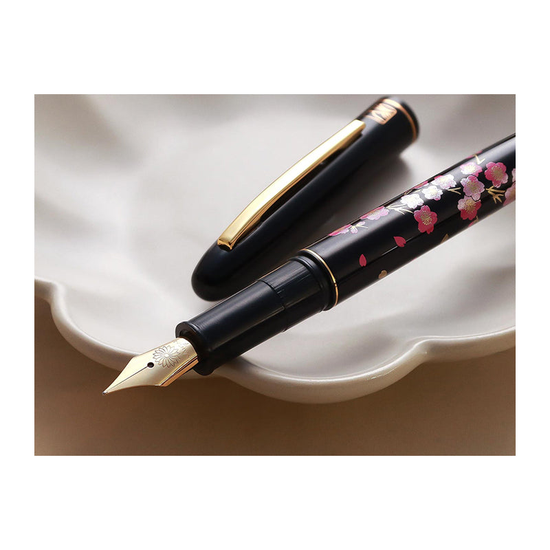WANCHER x Kuretake Maki-e Sakura Haru Kaze Fountain Pen-Medium