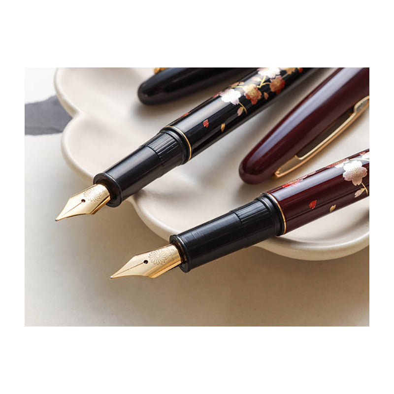 WANCHER x Kuretake Maki-e Edazakura (Black) Fountain Pen-Fine