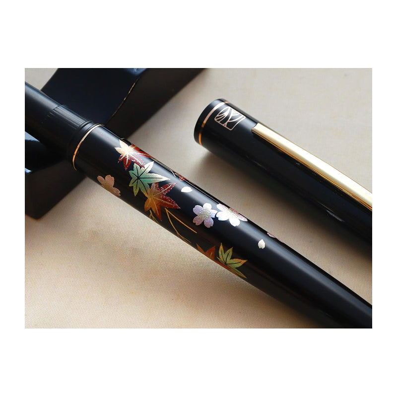 WANCHER x Kuretake Maki-e Sakura Ni Kouyou Fountain Pen-Medium