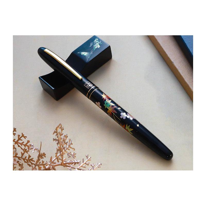 WANCHER x Kuretake Maki-e Sakura Ni Kouyou Fountain Pen-Medium