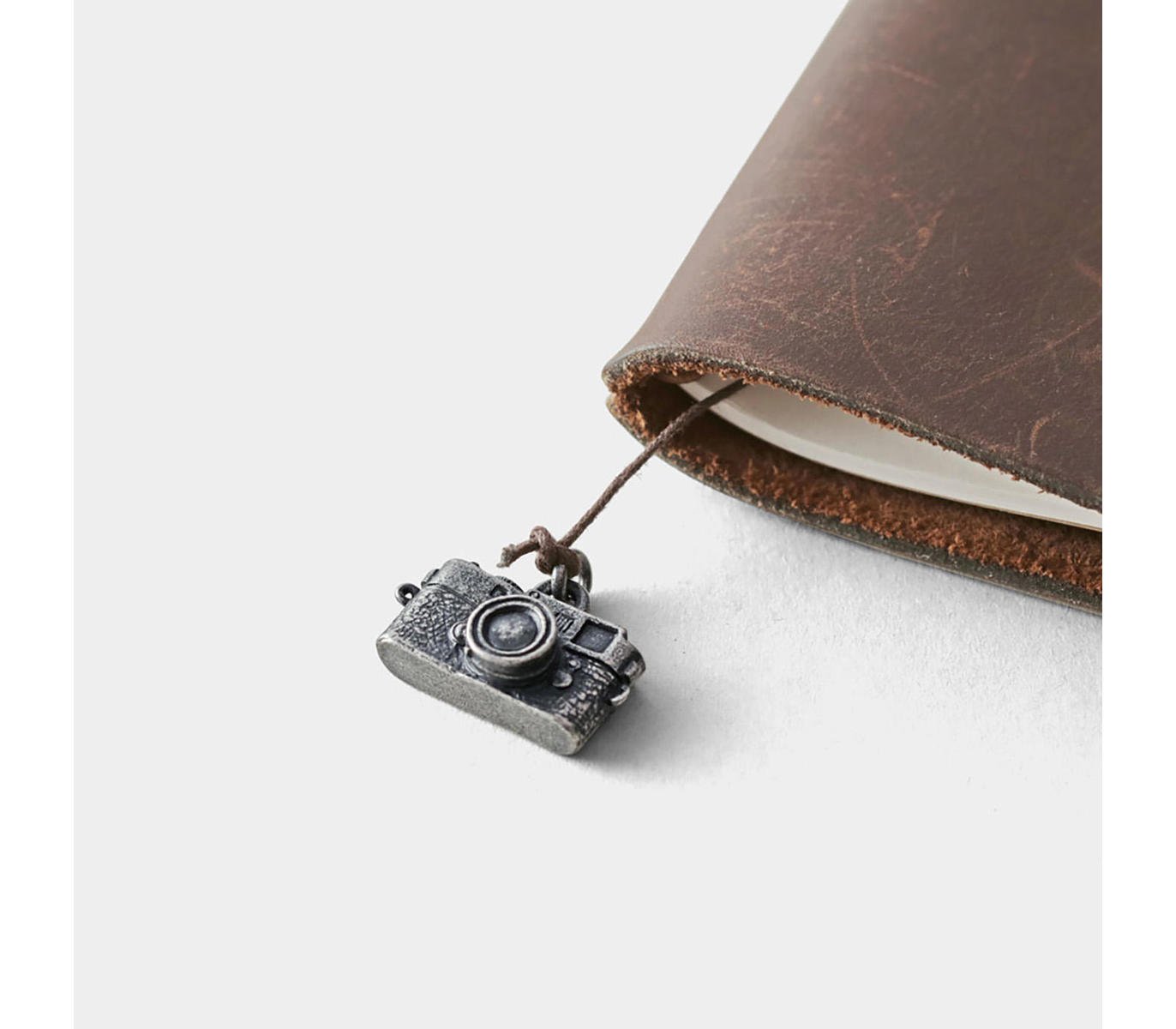 TRAVELERS FACTORY Charm Camera