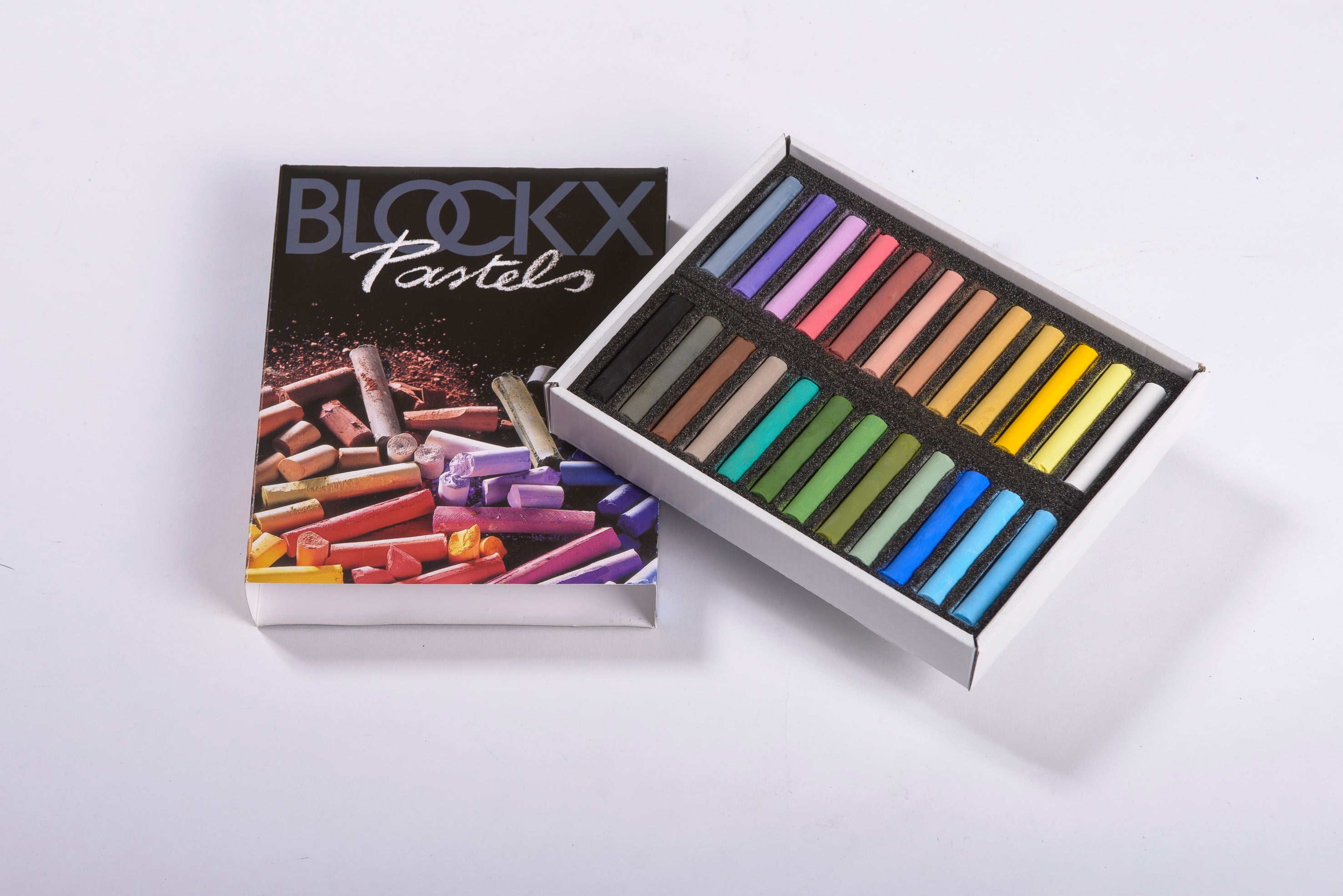 BLOCKX Pastels Cardboard Box Set of 24 Landscape