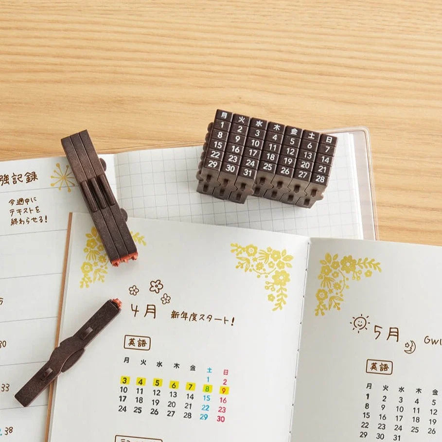 SHACHIHATA Connecting Number Stamp Calendar Set (English)