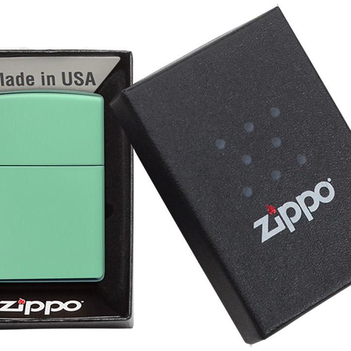 ZIPPO Lighter High Polish Green