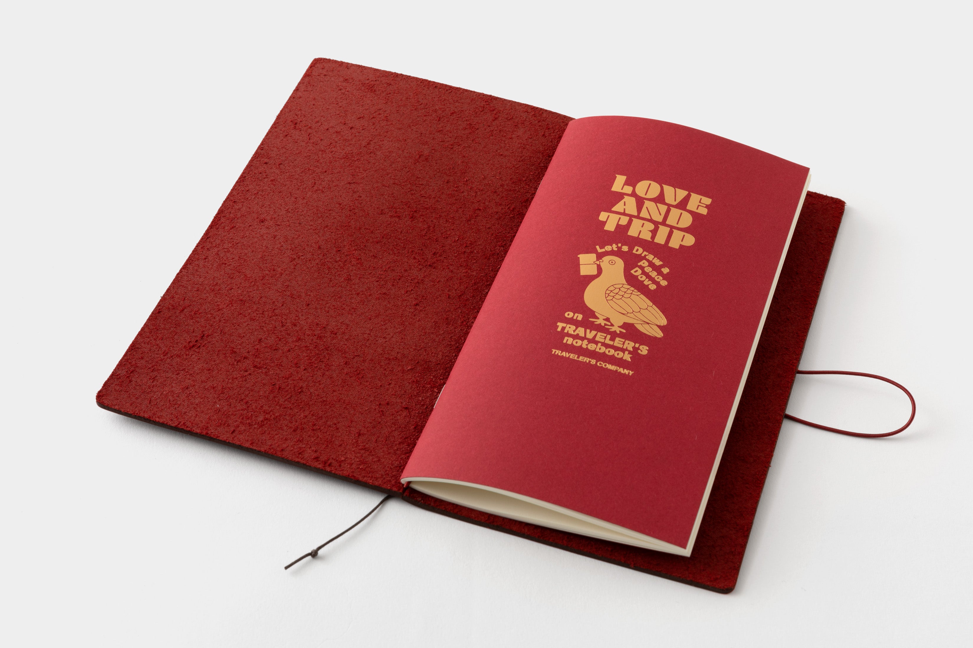 TRAVELERS Notebook Love And Trip Red [PRE-ORDER]