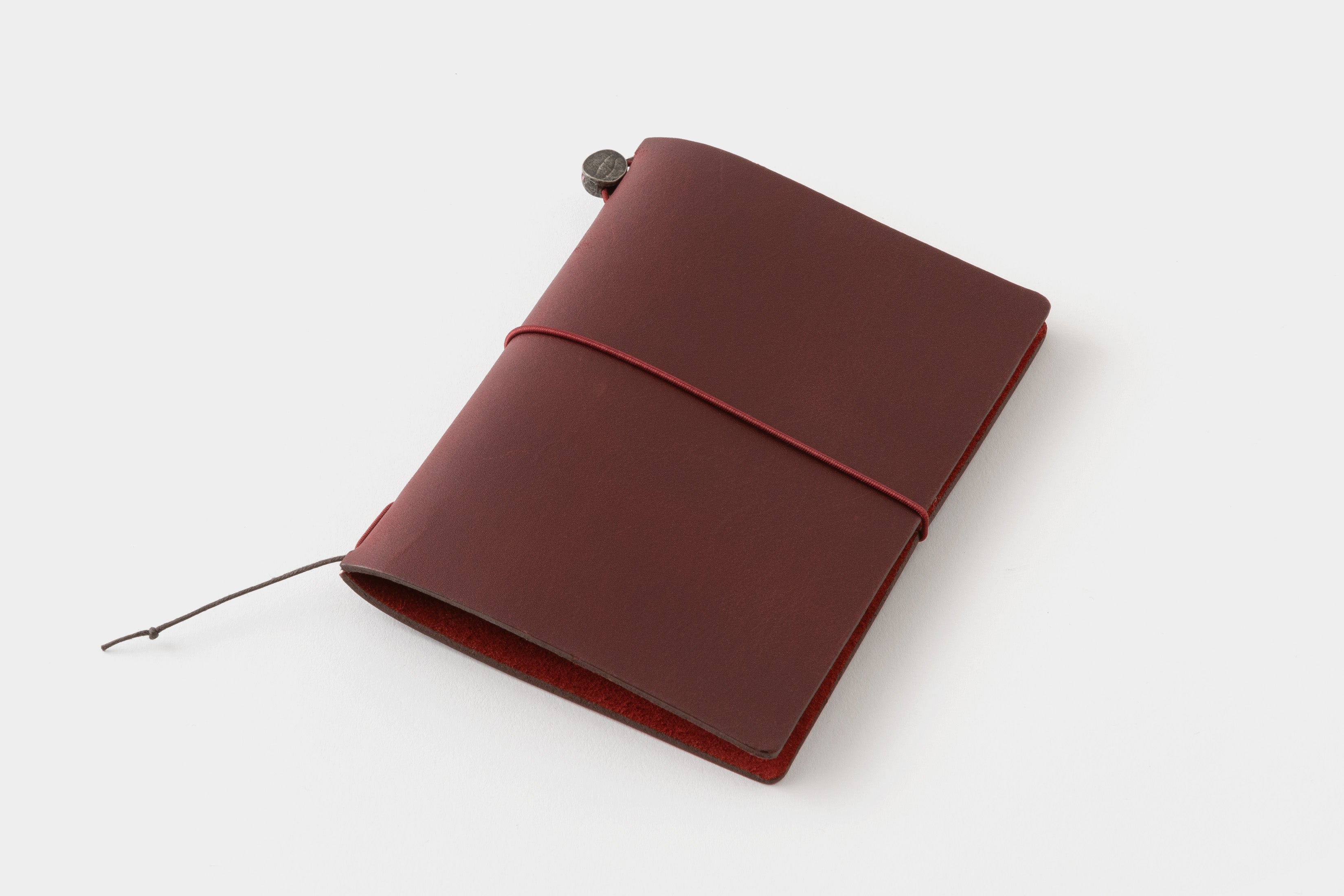 TRAVELERS Notebook Love And Trip Passport Size Red [PRE-ORDER]