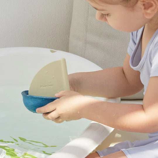 PLAN TOYS Sailing Boat Blue