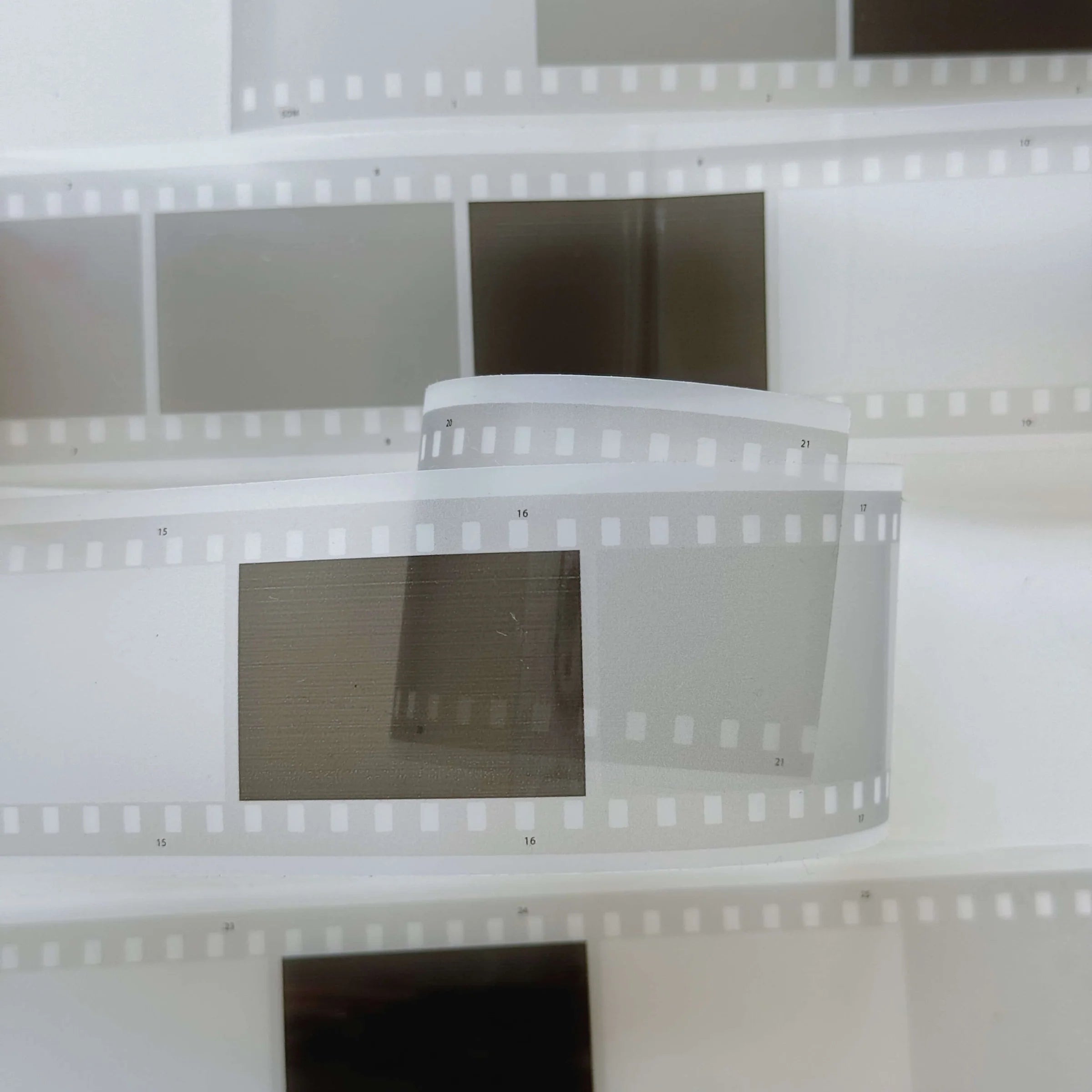 SOM STUDIO 35mm Film PET Tape Blank Film Full Roll (10m)