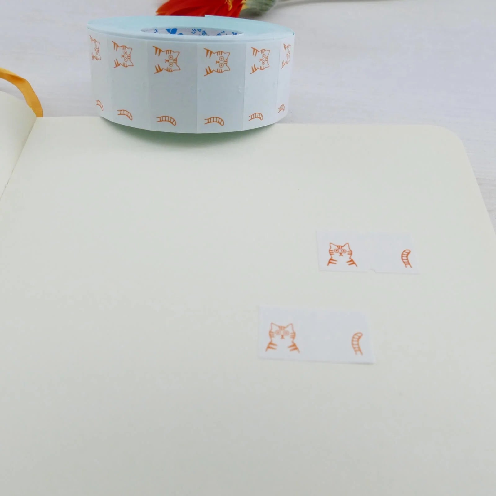 PANDA FACTORY Price Tag Labels Tiger Cat Full Roll (1000± pieces)