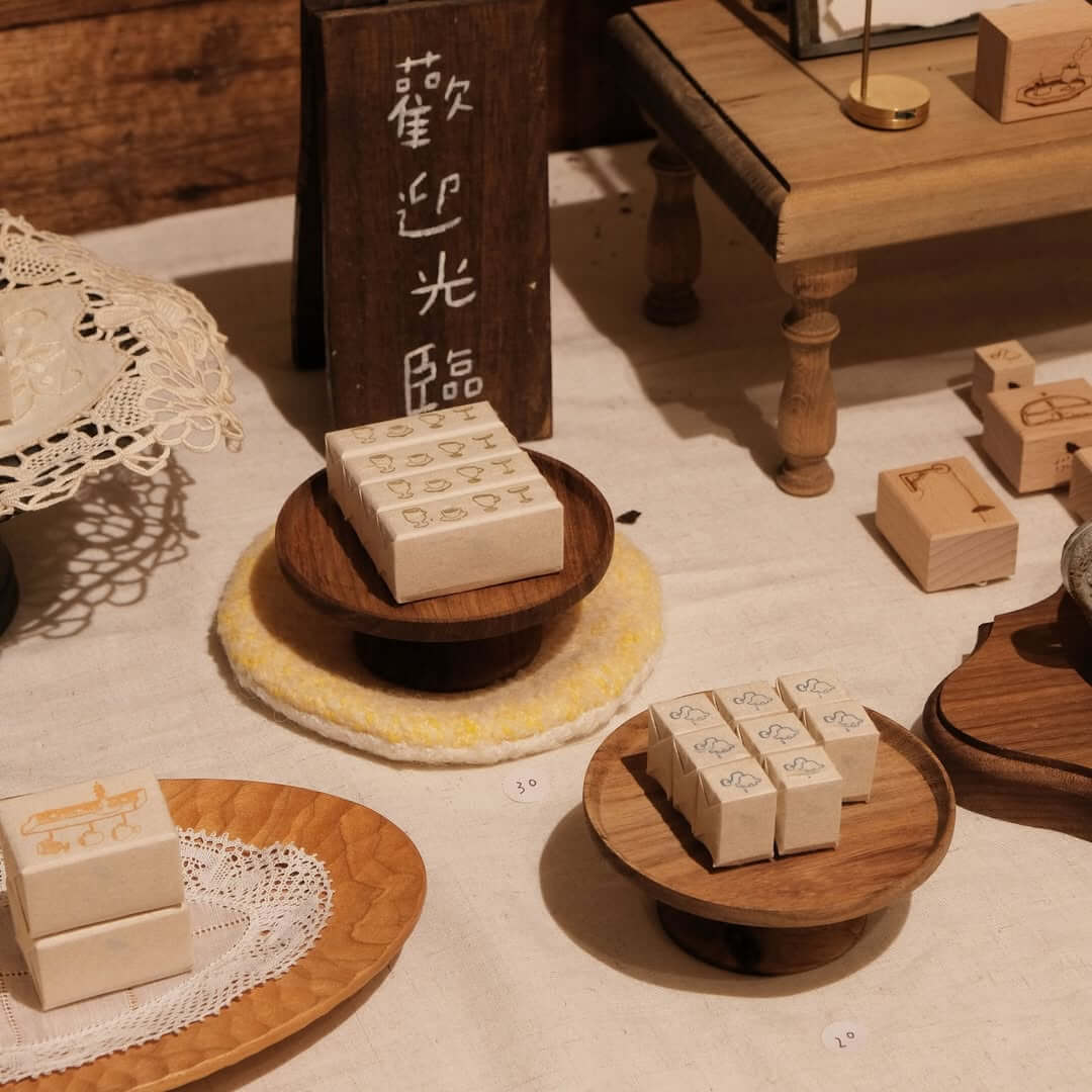 BIGHANDS Rubber Stamp Collection every day warm light