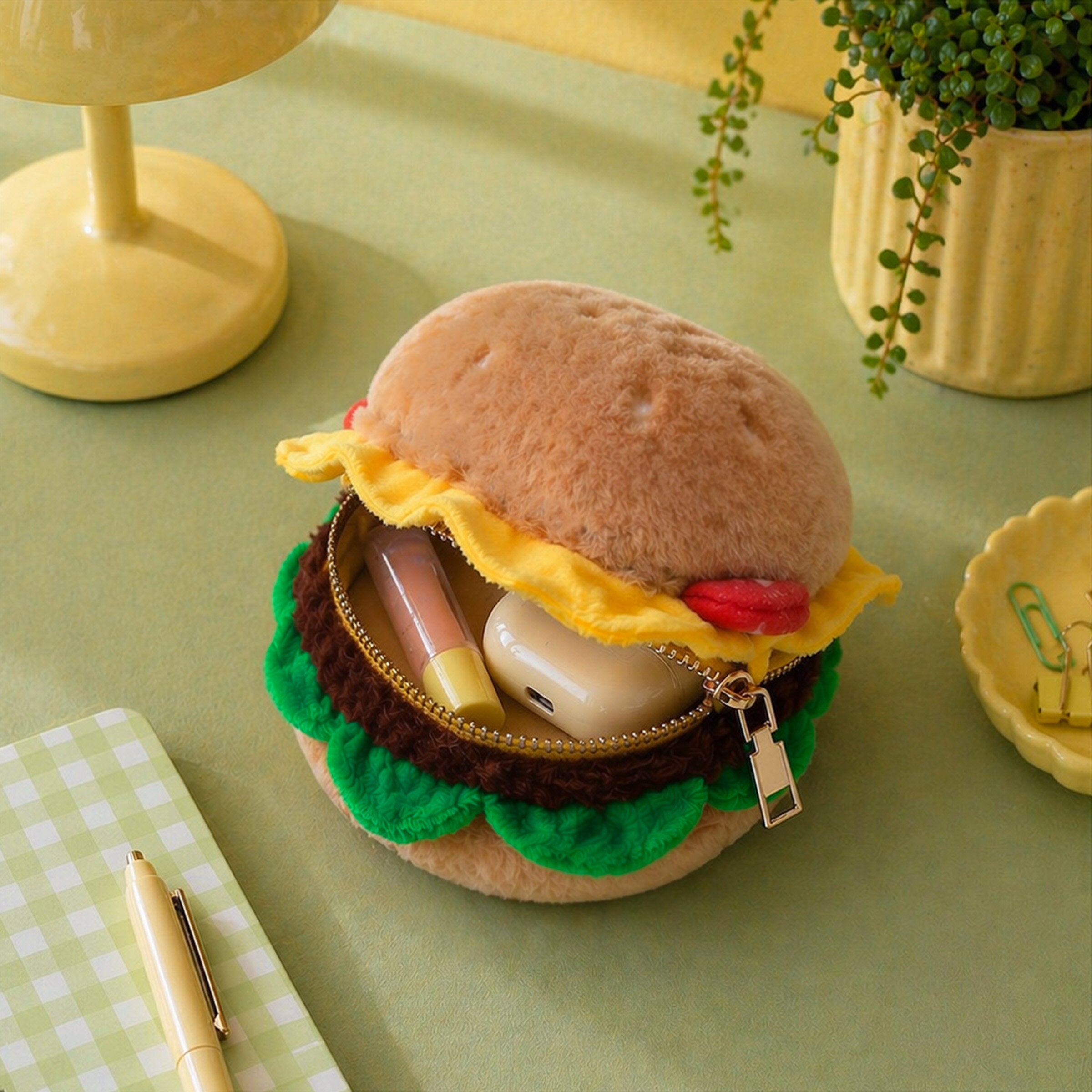 SUCK UK Plush Zip Pouch Burger