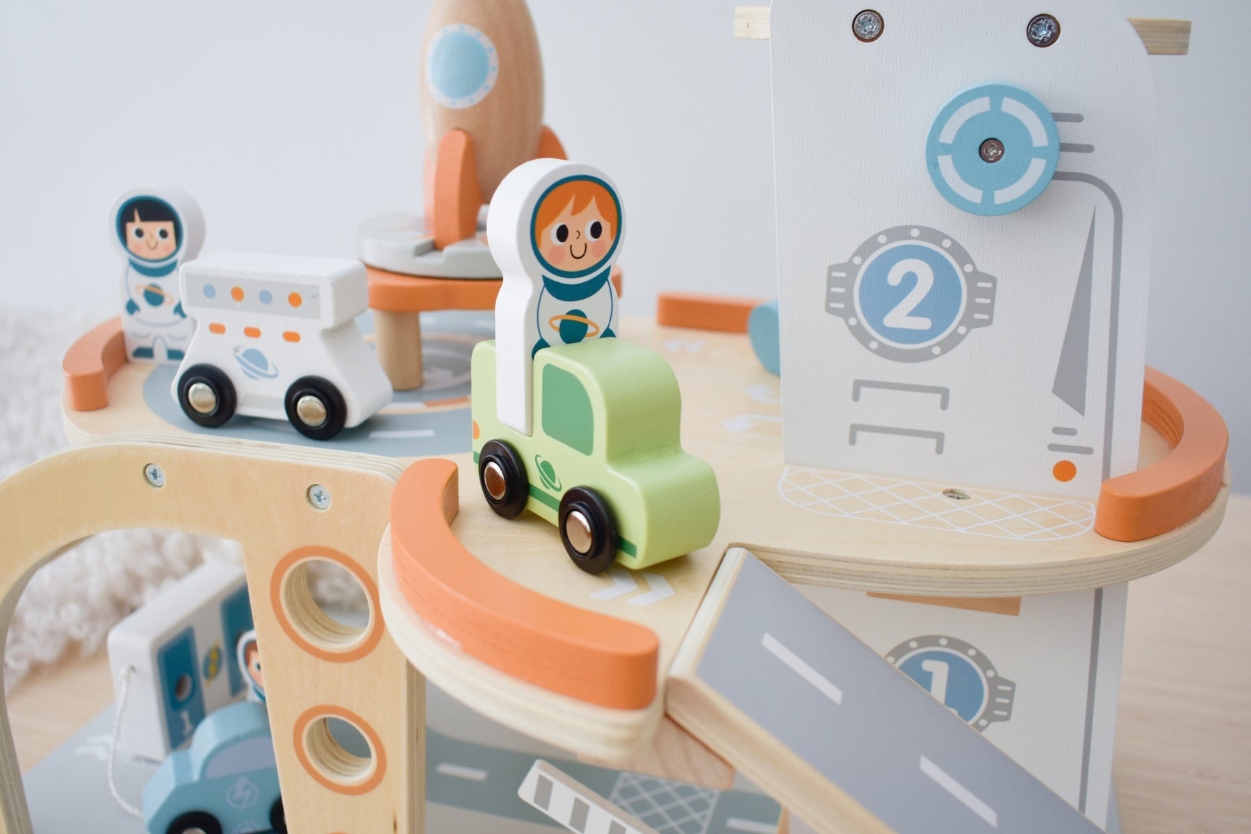 TOOKY TOY Space Station