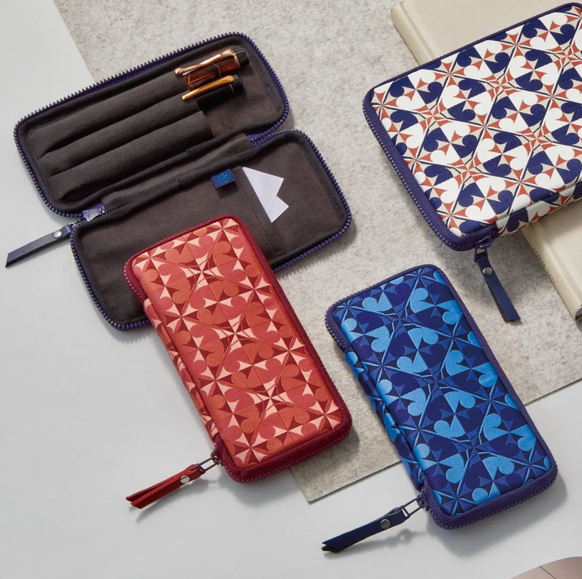 KYOKU HAKU Zippered Pen Case 3 Slots Archeology Red