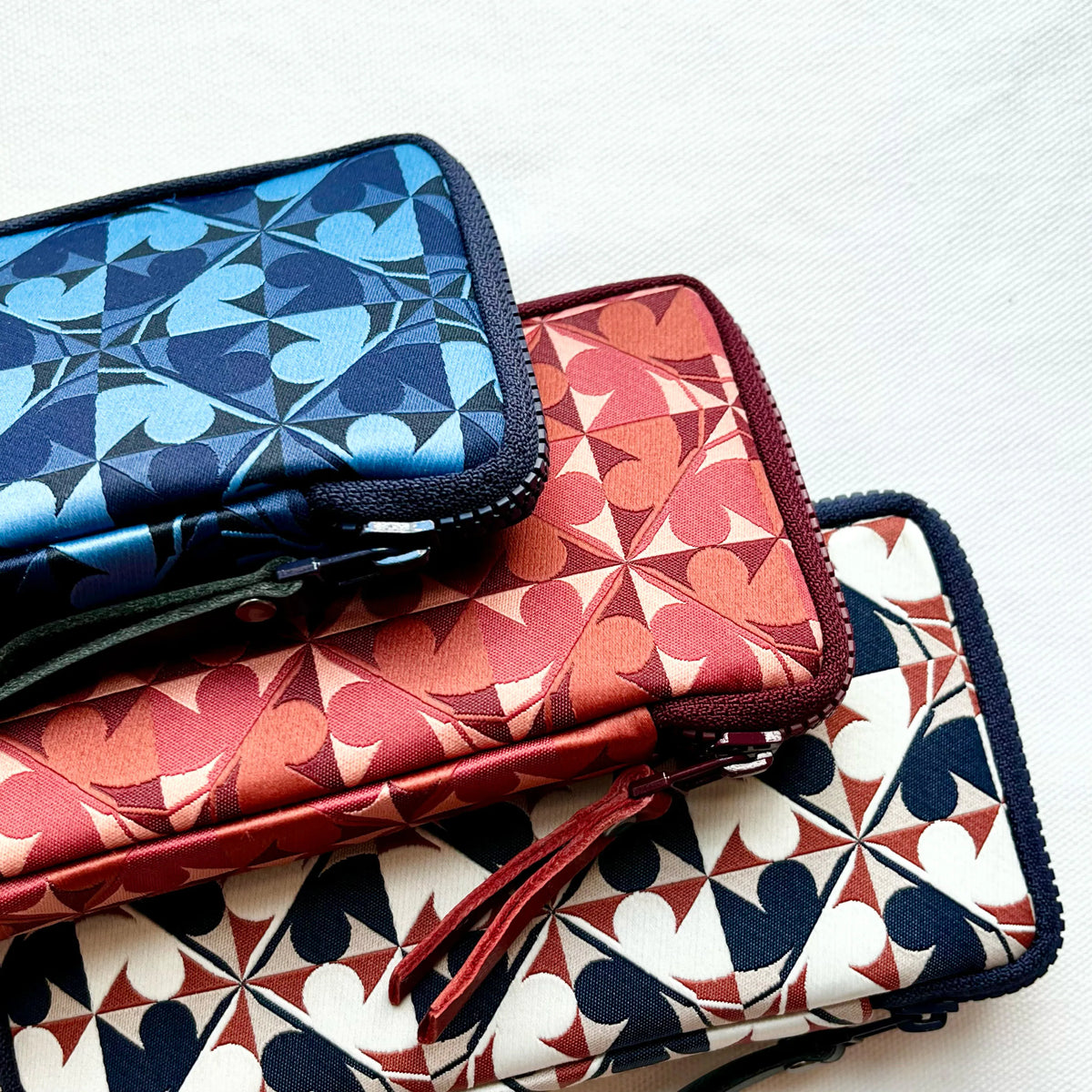 KYOKU HAKU Zippered Pen Case 3 Slots Archeology Blue